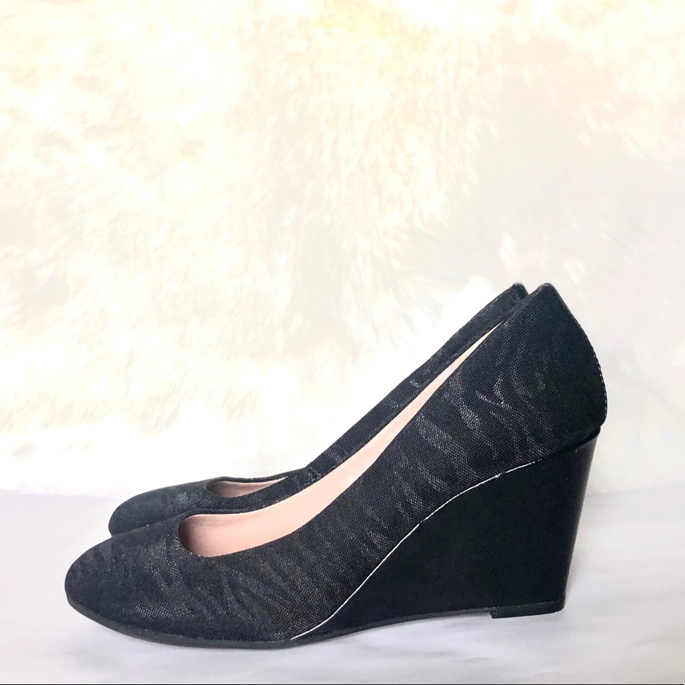 Vince Camuto wedge heels shoes Sz 7.5 EUC